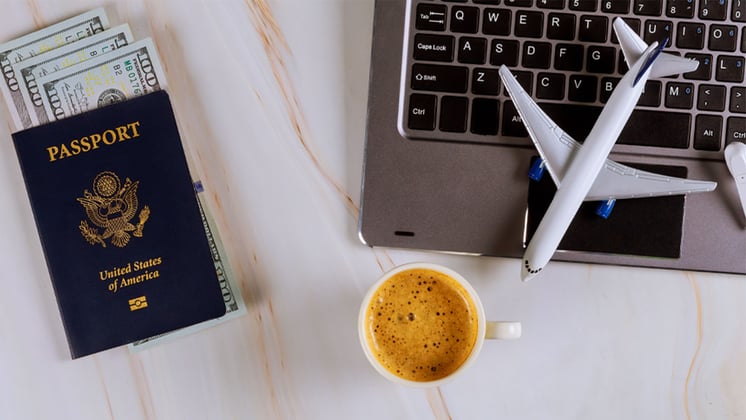 How to Save Money by Knowing When to Purchase Holiday Flights